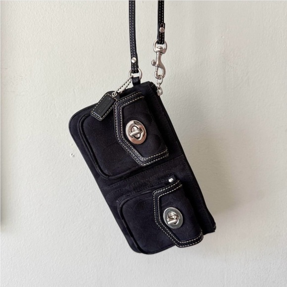 Coach Handbags - Vintage Y2K Coach Black Signature Monogram Double Turnlock Wristlet